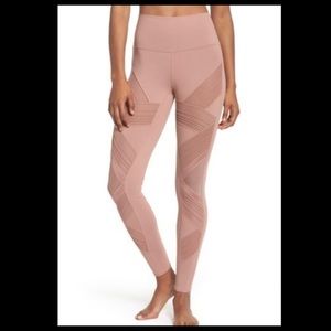 Alo ultimate high waist leggings rosewater S